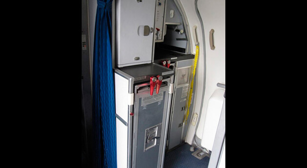 1997-B737-300-image5